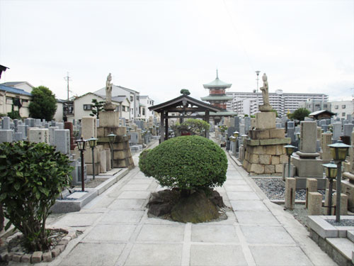 尼崎市猪名寺共同墓地の写真